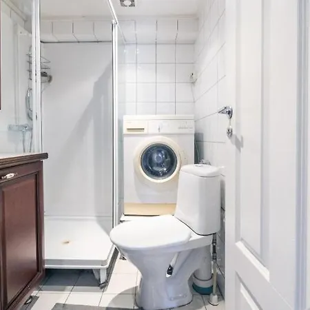 Comfy 2br With Parking